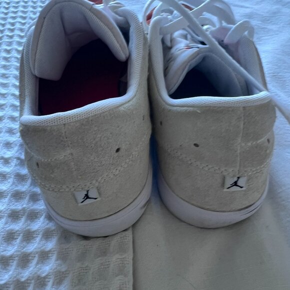 Nike Jordan Series .02 - Dear Deloris Sneakers - Picture 5 of 10